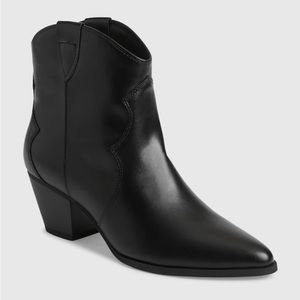 GAP Western Boots, size 9.5, NWT